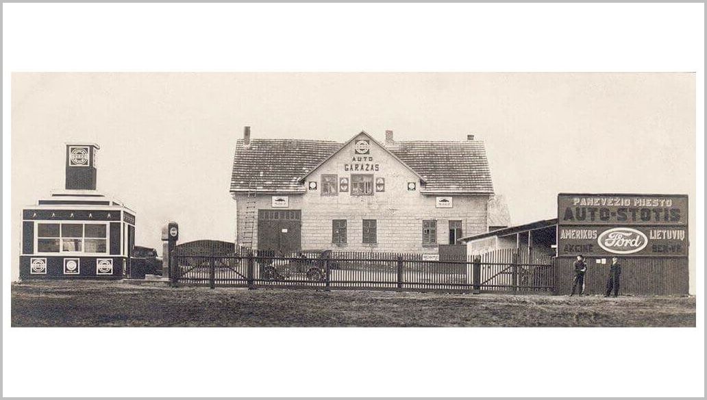 Panevėžio autostotis Savanorių aikštėje. XX a. 4 deš.