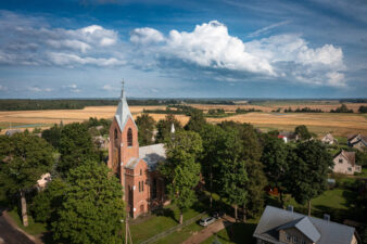 Dabužių Kristaus Žengimo į dangų bažnyčios interjeras. Fotogr. G. Lukoševičius. Dabužiai (Anykščių r.). 2025 m. PAVB skaitmeninis archyvas