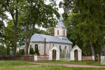 Surdegio Švč. Mergelės Marijos Ėmimo į dangų bažnyčia. Fotogr. G. Lukoševičius. Surdegis (Anykščių r.). 2025 m. PAVB skaitmeninis archyvas