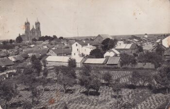 Kupiškio panorama su Kristaus Žengimo į dangų bažnyčia. Apie 1927–1932 m. Iš: www.limis.lt; Maironio lietuvių literatūros muziejus, pirm. apsk. nr. MLLM P 63936