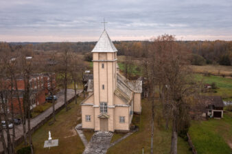 Subačiaus Šv. Pranciškaus Asyžiečio bažnyčia. Fotogr. G. Lukoševičius. Subačius (Kupiškio r.). 2025 m. PAVB skaitmeninis archyvas
