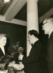 Kalbininkės Julijos Žukauskaitės 60-ies metų sukakties minėjimas Vilniaus universitete. Fotogr. J. Girdvainio. 1966 m. PAVB, Julijos Žukauskaitės fondas F115-307