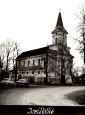 Joniškėlio Švč. Trejybės bažnyčia. Joniškėlis (Pasvalio r.). Apie 1982 m. PAVB, Panevėžio vyskupijos kurijos skaitmeninis archyvas