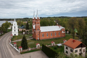 Dusetų Švč. Trejybės bažnyčia. Fotogr. G. Lukoševičius. Dusetos (Zarasų r.). 2025 m. PAVB skaitmeninis archyvas