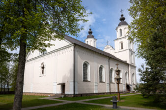 Zarasų Švč. Mergelės Marijos Ėmimo į dangų bažnyčia. Fotogr. G. Lukoševičius. Zarasai. 2025 m. PAVB skaitmeninis archyvas