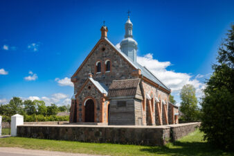 Lukštų Šv. apaštalo evangelisto Jono bažnyčia. Fotogr. G. Lukoševičius. Lukštai (Rokiškio r.), 2025 m. PAVB skaitmeninis archyvas