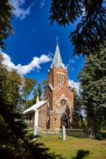 Uliūnų Kristaus Žengimo į dangų bažnyčia. Fotogr. G. Lukoševičius. Uliūnai (Panevėžio r.). 2025 m. PAVB skaitmeninis archyvas