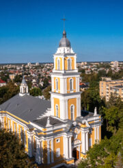 Panevėžio Kristaus Karaliaus katedra. Fotogr. G. Lukoševičius. Panevėžys. 2025 m. PAVB skaitmeninis archyvas
